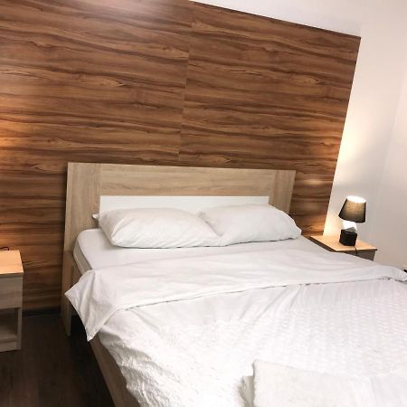 Naberezhna 10, Central Lutsk 아파트 외부 사진